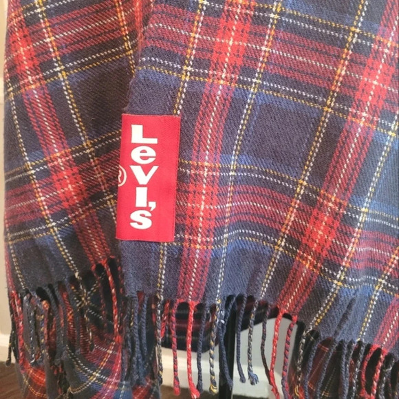 Levi's Other - LEVI'S Unisex plaid fringed oversized scarf wrap throw stadium cozy blanket